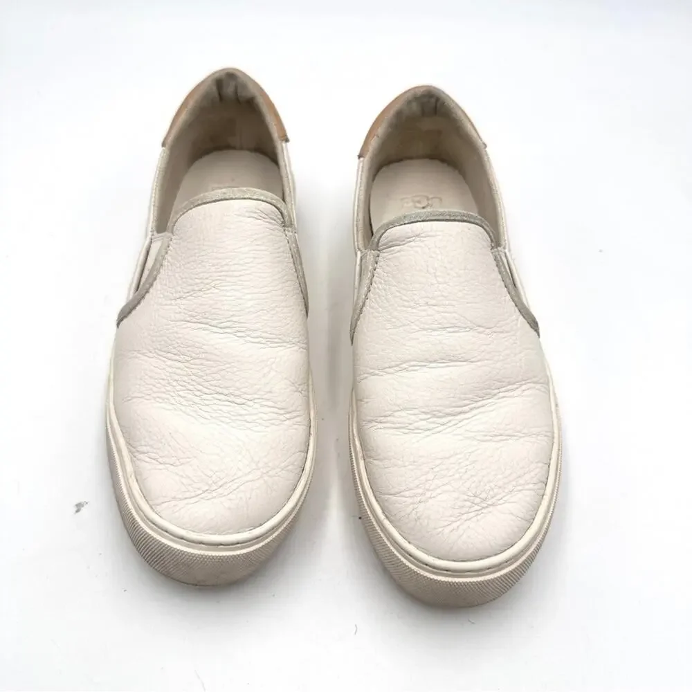 UGG bx 9872